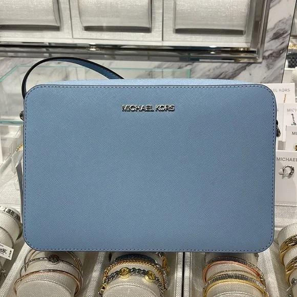 MICHAEL KORS Jet Set Large Saffiano Leather Crossbody Bag
LIGHT SKY
NWT - Picture 4 of 16